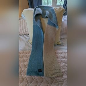 Vintage Gap knit scarf